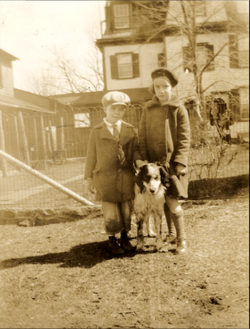 GM Betsy and Sam 1927.png