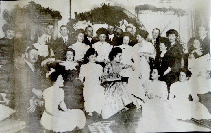 Nov. 9, 1909 at Green Mont, Frances' wedding eve.jpg